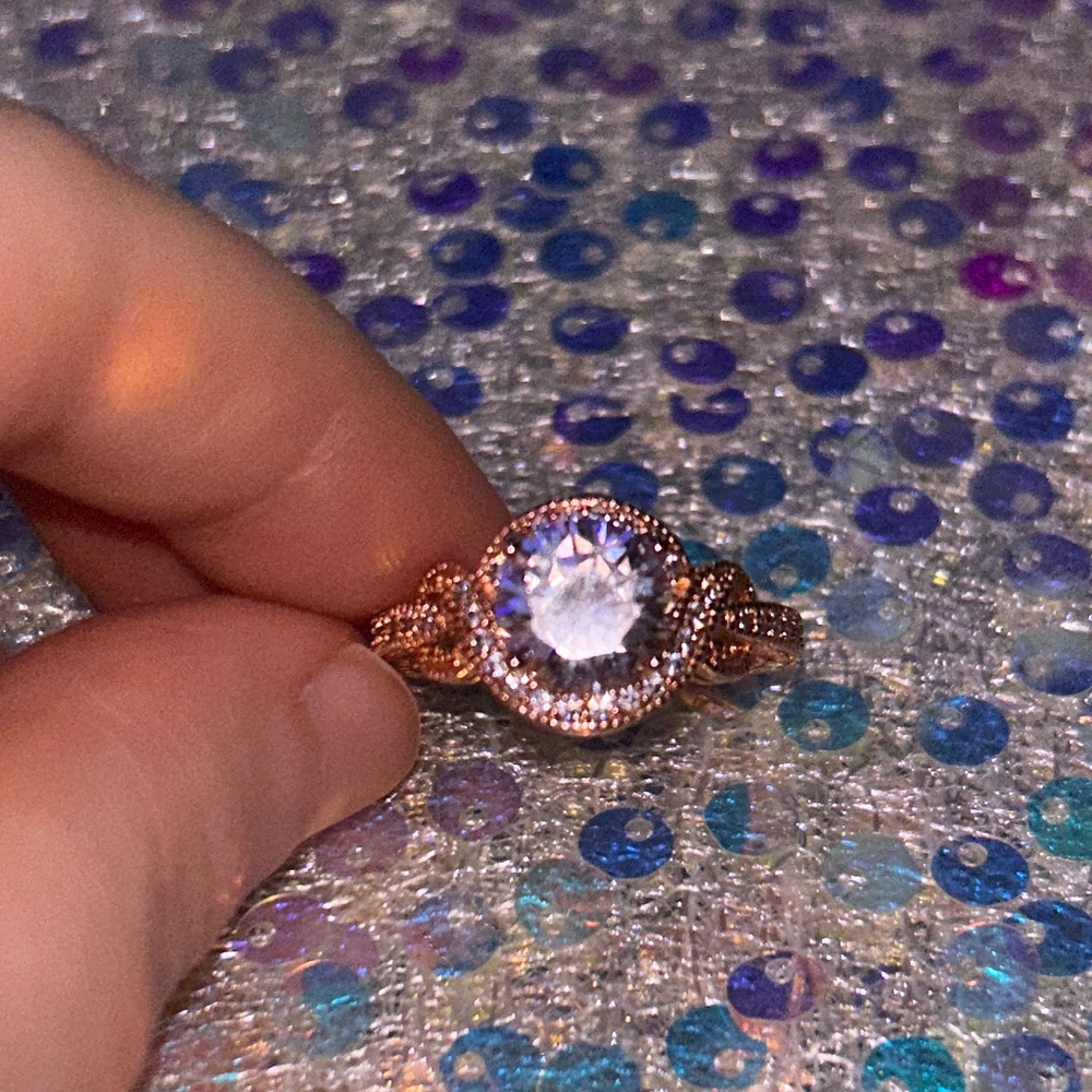 Charmed Aroma Ring 💍 (Size 7)